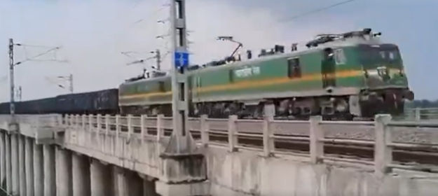 रुद्रास्त्र या साडेचार किलोमीटर लांबीच्या रेल्वे मालगाडीची यशस्वी चाचणी