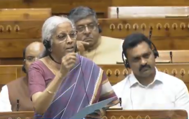 लोकसभा ने आयकर और कराधान कानून संशोधन विधेयक को ध्वनिमत से पारित किया