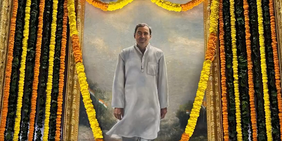 माजी प्रधानमंत्री राजीव गांधी यांच्या ८१व्या जयंतीनिमित्त आदरांजली