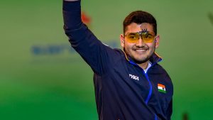 अनीष भानवाला ने कजाखस्तान में चल रही एशियाई निशानेबाजी चैंपियनशिप में पुरुषों की 25 मीटर रेपिड फायर पिस्टल स्पर्धा का रजत पदक जीत लिया है