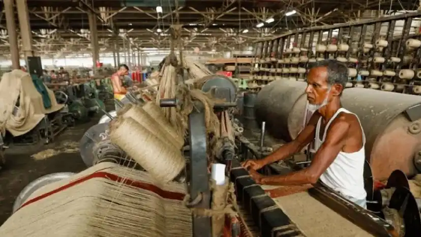 भारत ने बांग्लादेश से कुछ जूट उत्पादों और रस्सियों के आयात पर तत्काल प्रभाव से लगाया प्रतिबंध