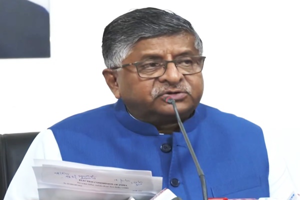 Ravi Shankar Prasad accuses Congress, RJD of misleading people over Bihar electoral roll revision