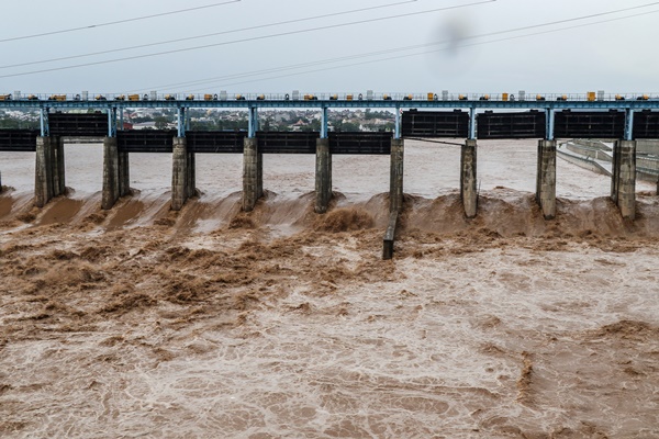Heavy rains trigger flood-like situation in Jammu, damage bridge on Jammu-Pathankot highway