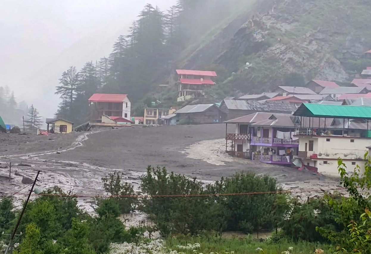 उत्तराखंडमध्ये अद्याप मदत आणि बचावकार्य सुरू