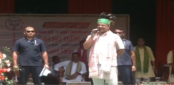 বি টি চিৰ পৰ্বতঝোৰাৰ জনসভাত মুখ্যমন্ত্রীৰ অংশগ্ৰহণ