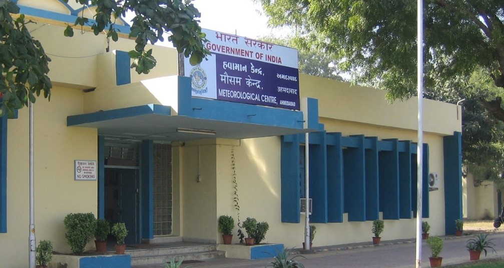 દક્ષિણ ગુજરાતમાં છૂટાછવાયા સ્થળોએ આવતીકાલે ભારે વરસાદની આગાહી