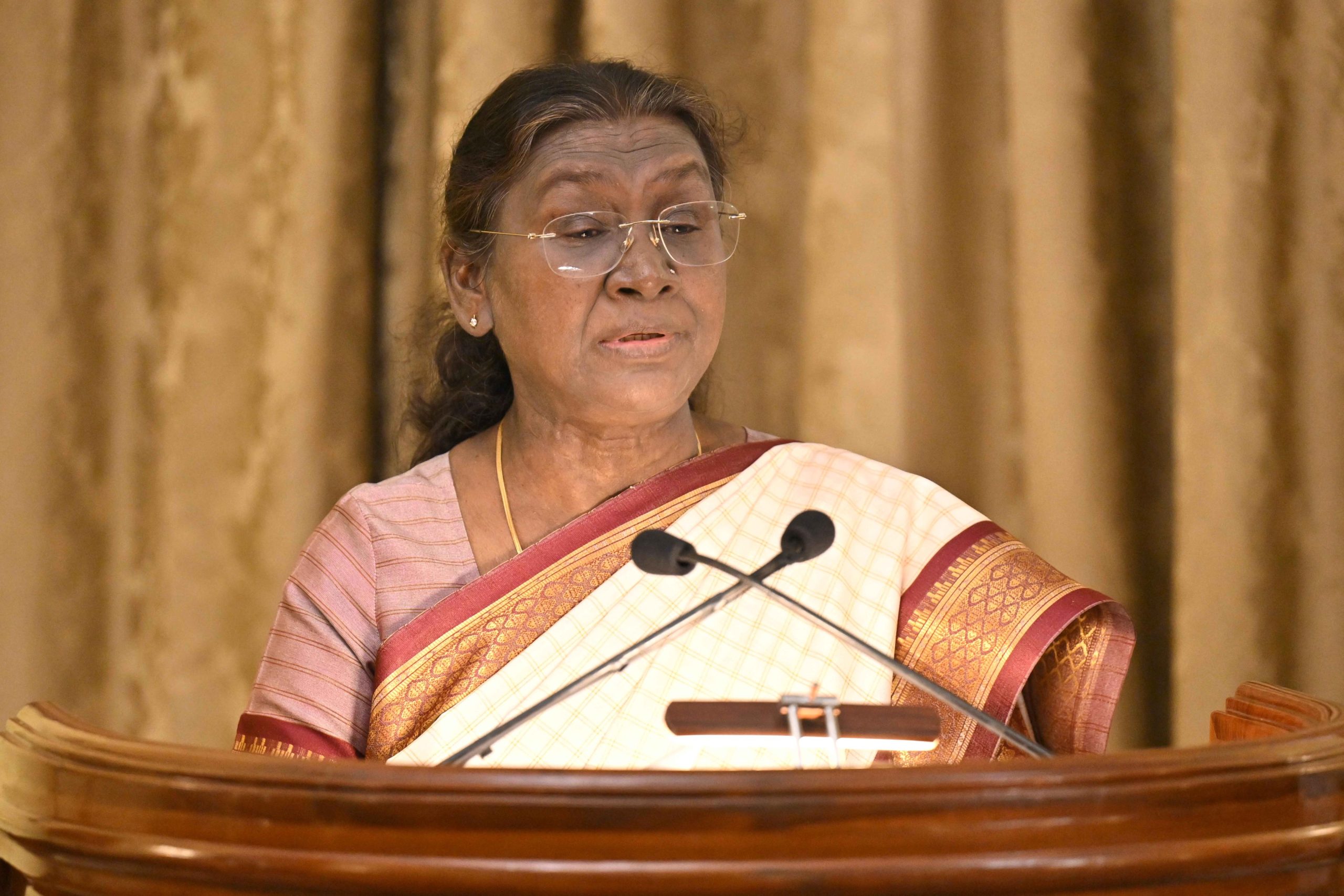 राष्ट्रपति द्रौपदी मुर्मु ने राजस्थान के दौसा जिले की दुर्घटना में हुए जानमाल के नुकसान पर दुःख व्यक्त किया है