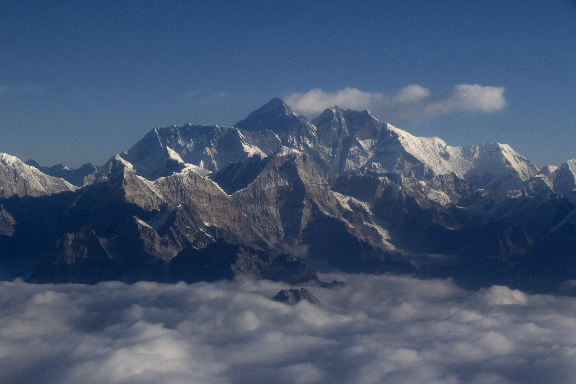 Nepal Offers Climbers To Scale 97 Himalayan Peaks Free Of Charge To Promote Tourism