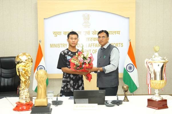 Sports Minister felicitated Minerva Academy Football Club for its achievements