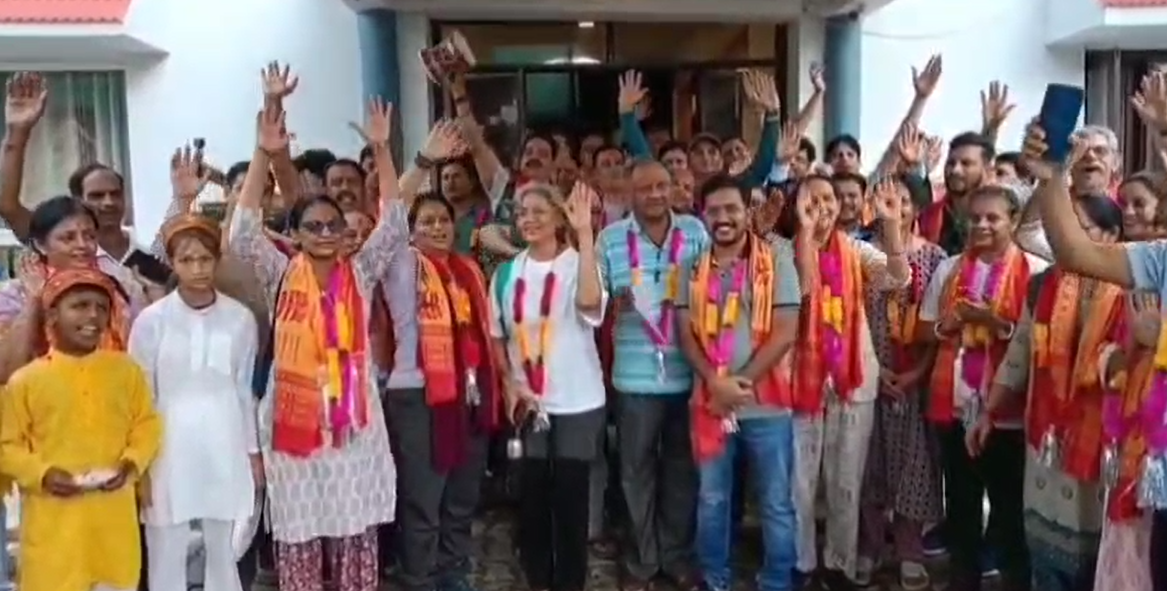 कैलाश मानसरोवर यात्रा का चौथा जत्था टनकपुर से अगले पड़ाव के लिए रवाना