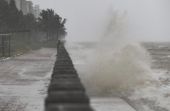 Vietnam: Nearly 6 lakh people evacuated, airports closed ahead of Typhoon Kajiki’s landfall
