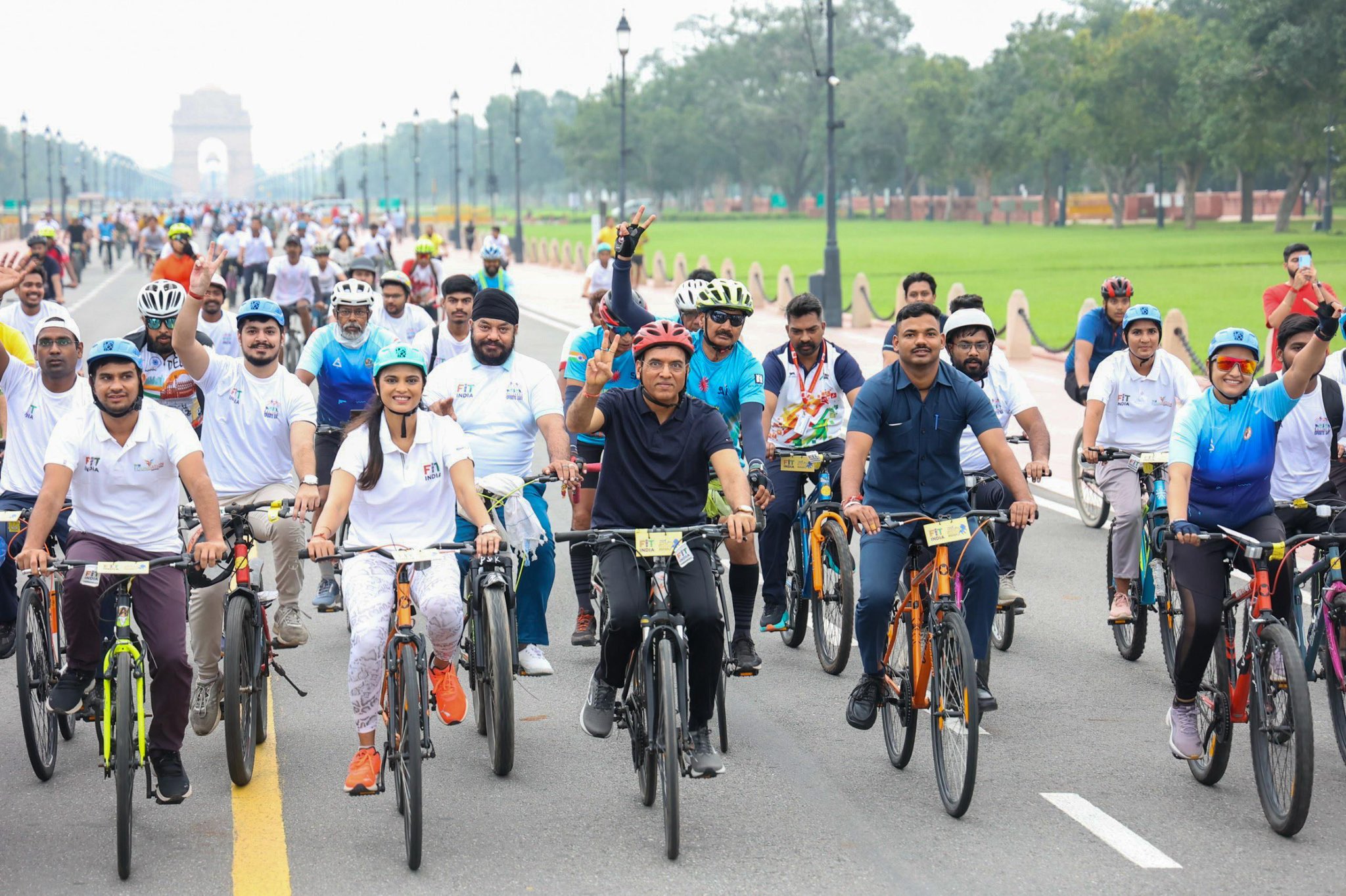 Sports Minister Mansukh Mandaviya participates in cycle rally in New Delhi