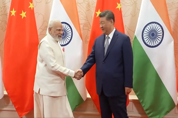 PM Modi, Xi Jinping Discuss Global Economy at SCO Summit Bilateral Meet