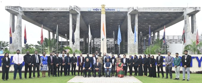 ગાંધીનગરમાં રાષ્ટ્રીય રક્ષા યુનિવર્સિટી  ખાતે ઇન્ડિયન ટેકનિકલ એન્ડ ઇકોનોમિક કોઓપરેશન પહેલ હેઠળ બે અઠવાડિયાનો વિશેષ તાલીમ કાર્યક્રમ શરૂ