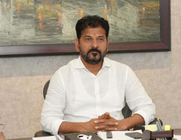 تلنگانہ Legislative اسمبلی نے آج ”پنچایت راج ترمیمی بِل 2025“ اور ”تلنگانہ Municipalities ترمیمی بِل 2025“ کو اتفاق رائے سے منظور کرلیا