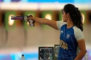 এছিয়ান শ্বুটিং চেম্পিয়নশ্বিপৰ দহ মিটাৰ এয়াৰ পিষ্টল শাখাত মনু ভাকেৰৰ ব্ৰঞ্জৰ পদক লাভ