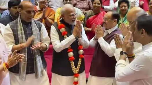 एनडीए संसदीय दल की बैठक में ऑपरेशन सिंदूर और ऑपरेशन महादेव की सफलता के लिए प्रधानमंत्री नरेन्‍द्र मोदी की सराहना की गई