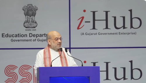 কেন্দ্রীয় স্বরাষ্ট্রমন্ত্রী অমিত শাহ গান্ধীনগরের মহাত্মা মন্দিরে স্টার্টআপ কনক্লেভ ২০২৫-এর উদ্বোধন করেছেন।