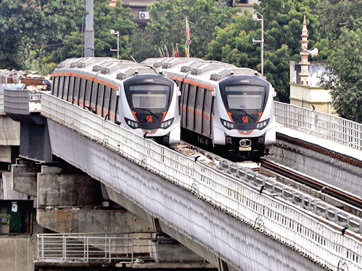 નવરાત્રિ મહોત્સવ નિમિત્તે અમદાવાદમાં મેટ્રૉ ટ્રૅનનું રાત્રે બે વાગ્યા સુધી સંચાલન કરાશે.