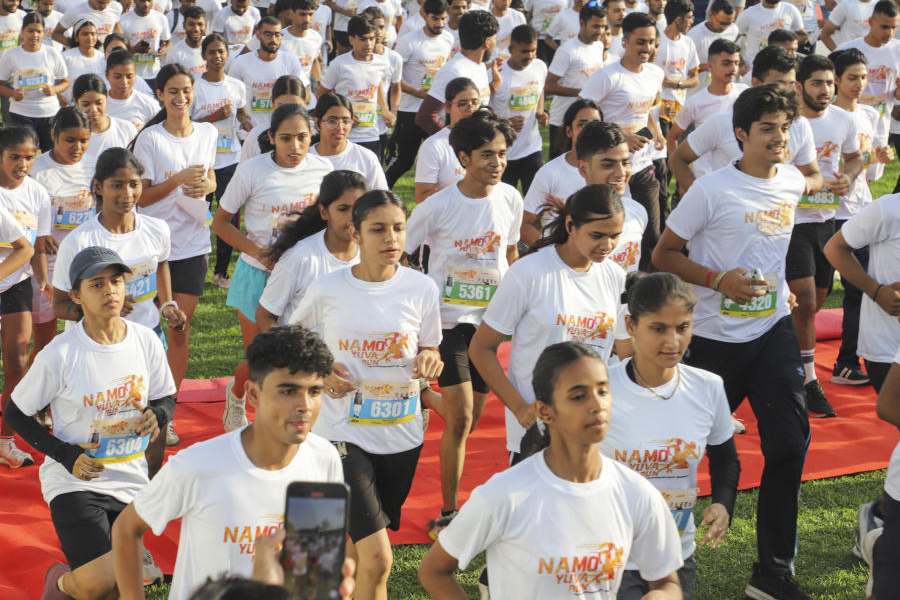BJP Organises Namo Marathon in Kolkata and Siliguri for PM Modi’s Birthday