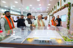 প্রধানমন্ত্রী নরেন্দ্র মোদী বিহার সফরে আজ পূর্নিয়া জেলায় ৪০ হাজার কোটি টাকার উন্নয়নমূলক প্রকল্পের উদ্বোধন ও শিলান্যাস করেছেন।