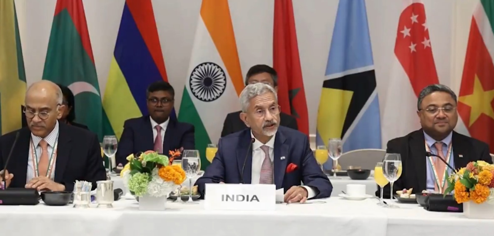 বিদেশমন্ত্রী ডঃ এস জয়শঙ্কর নিউ ইয়র্কে রাষ্ট্রসংঘের ৮০তম সাধারণ সভার অধিবেশনের ফাঁকে গ্লোবাল সাউথ দেশগুলির সঙ্গে একটি উচ্চ-পর্যায়ের বৈঠকে সভাপতিত্ব করেন।