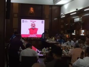 দেশের পাট শিল্পকে আন্তর্জাতিক বাজারে আরও প্রতিযোগিতামূলক করে তুলতে নতুন উদ্ভাবনের প্রয়োজন বলে জানিয়েছেন কেন্দ্রীয় বস্ত্র মন্ত্রী গিরিরাজ সিং।