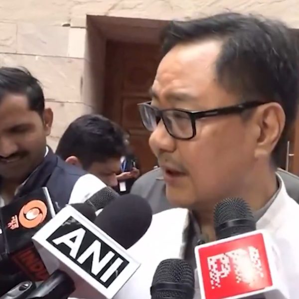 Kiren Rijiju Slams Rahul Gandhi for Blaming Constitutional Bodies