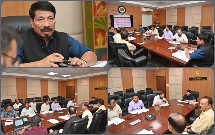 কৃষি বিভাগৰ উচ্চ পদস্থ বিষয়া সকলৰ সৈতে কৃষি মন্ত্ৰী অতুল বৰাৰ বৈঠক
