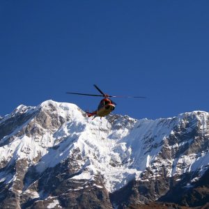 नागरिक उड्डयन महानिदेशालय ने मानसून के बाद चारधाम के लिए हेलीकॉप्टर सेवाएं फिर से शुरू करने की अनुमति दी