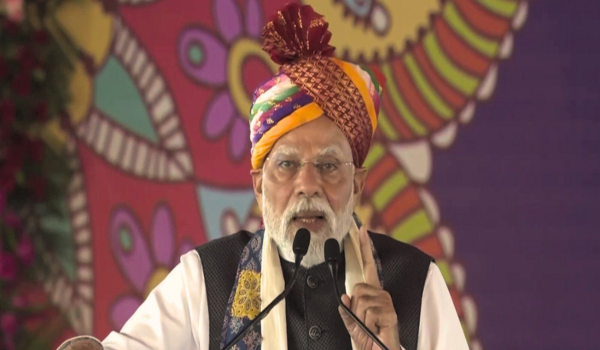 প্রধানমন্ত্রী নরেন্দ্র মোদী, ভিডিও কনফারেন্সের মাধ্যমে আজ বিহারে ‘মুখ্যমন্ত্রী মহিলা রোজগার যোজনার’ সূচনা করবেন।