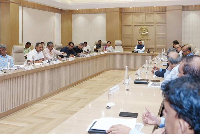 कर्करोग सेवा उपलब्ध करण्यासाठी धोरण तयार करण्याचे मुख्यमंत्र्यांचे निर्देश