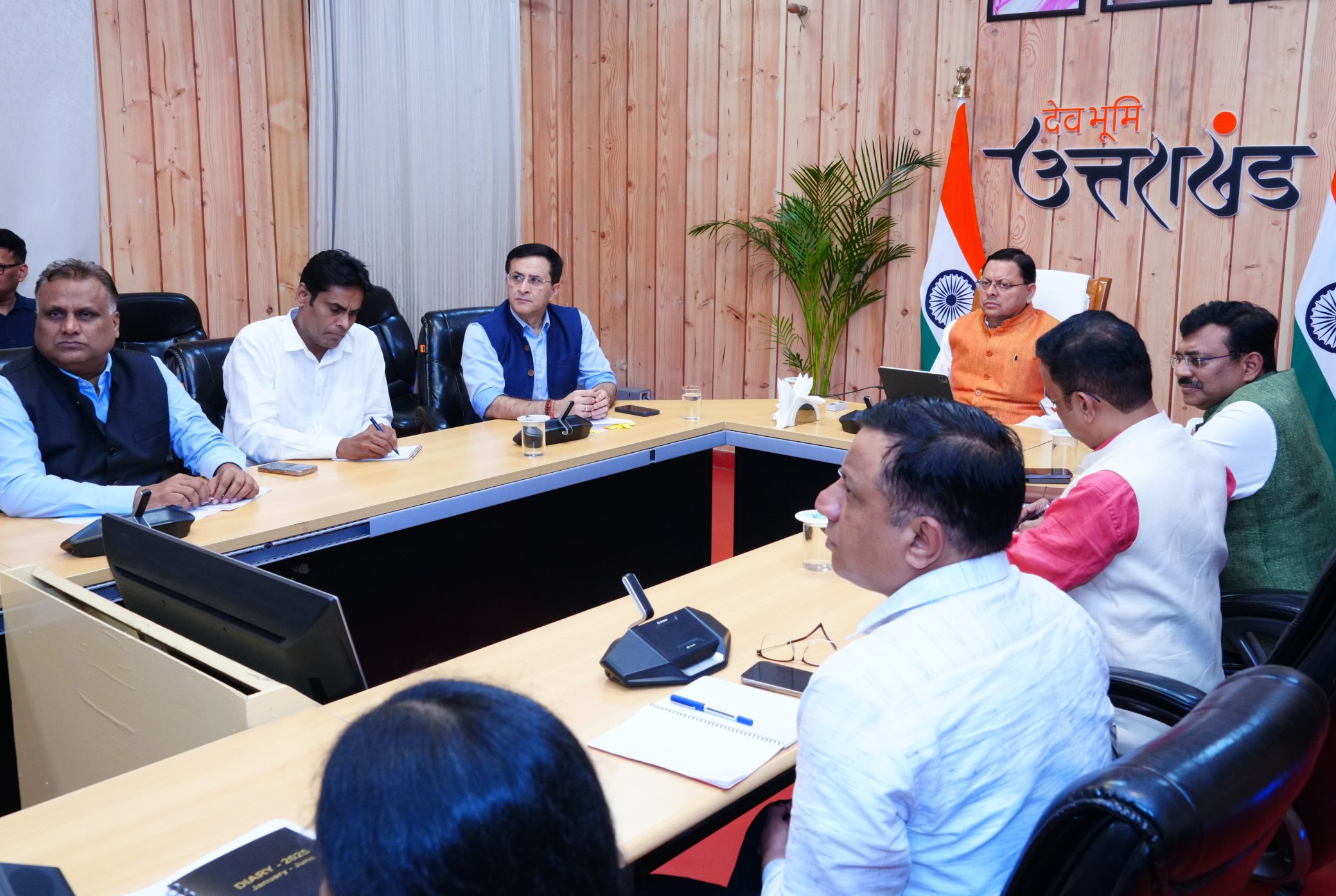 नेपाल में हाल ही में हुई अशांति और राजनीतिक उथल-पुथल के कारण, उत्तराखंड से सटी भारत-नेपाल सीमा पर सुरक्षा बढ़ाई