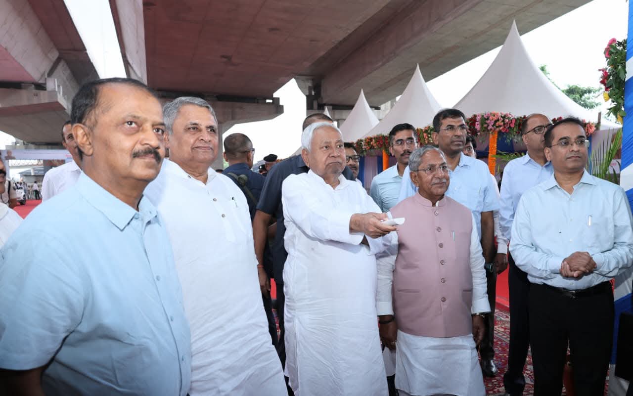Bihar CM Nitish Kumar Lays Foundation of ₹1,434 Cr Projects in Patna