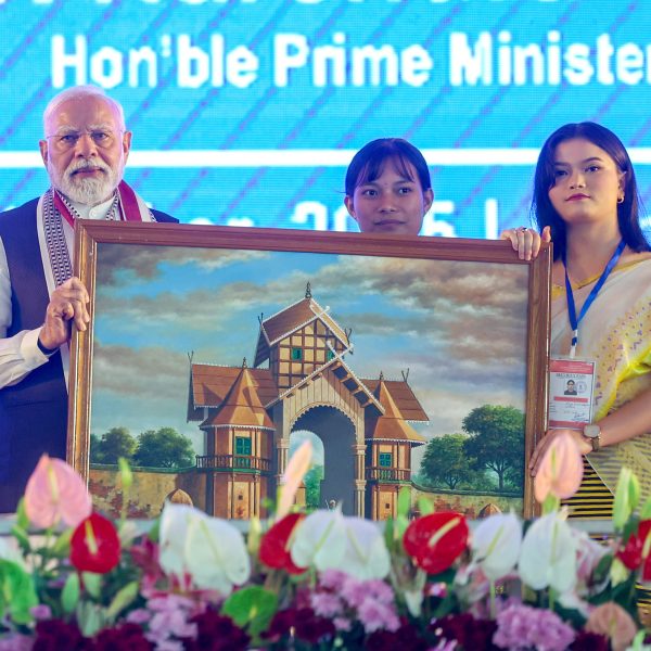 PM Modi Launches ₹7,300 Cr Projects in Manipur, Stresses Peace and Progress