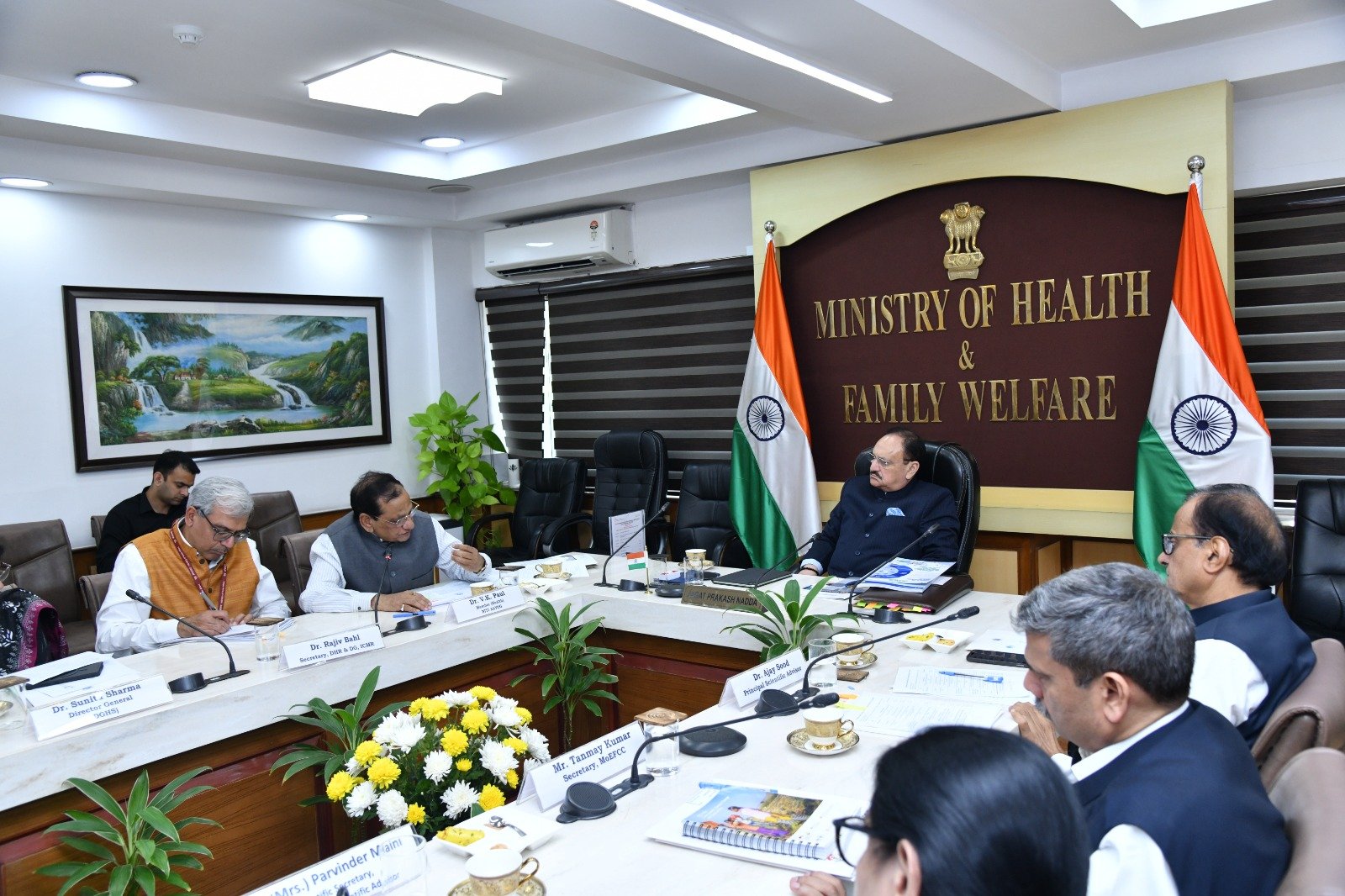 स्वास्थ्य और परिवार कल्याण मंत्री जे. पी. नड्डा ने दिल्ली में नेशनल वन हेल्थ मिशन की प्रगति की समीक्षा की