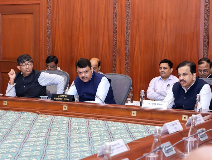 औद्योगिक वसाहतींच्या ठिकाणी ‘इंडस्ट्रियल टाऊनशिप’ उभारण्याचे मुख्यमंत्र्यांचे निर्देश