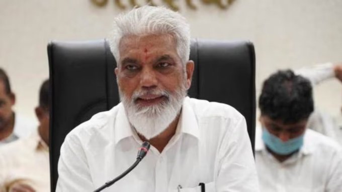 शिक्षण उपक्रमांना चालना देणाऱ्या जिल्हा परिषद आणि महानगरपालिकांना कोटींचं पारितोषिक