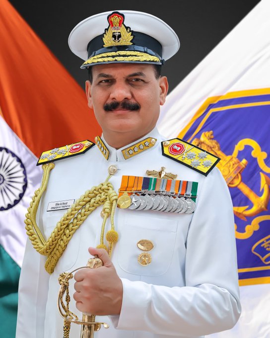 नौसेना प्रमुख एडमिरल दिनेश त्रिपाठी आज से श्रीलंका की यात्रा पर, श्रीलंका की प्रधानमंत्री हरिनी अमरसूर्या से करेंगे मुलाकात