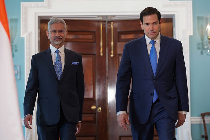 মার্কিন যুক্তরাষ্ট্রের নিউইয়র্কে ৮০তম রাষ্ট্রসংঘ সাধারণ পরিষদের অধিবেশনের ফাঁকে গতকাল  বিদেশমন্ত্রী ডঃ এস জয়শঙ্কর মার্কিন বিদেশসচিব  মার্কো রুবিওর সঙ্গে সাক্ষাৎ করেন