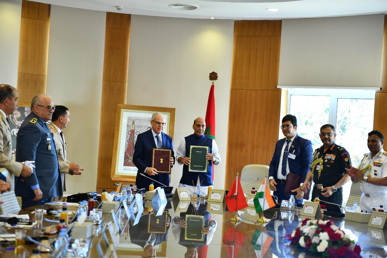 भारत और मोरक्को ने रक्षा उद्योग में सहयोग बढ़ाने के लिए रबात में समझौता ज्ञापन पर हस्ताक्षर किए