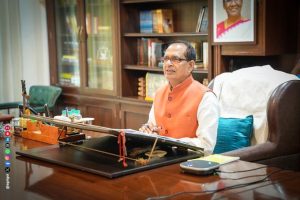 कृषि मंत्री शिवराज सिंह चौहान ने उत्तर प्रदेश तथा गुजरात में प्रमुख दलहनों और तिलहनों की खरीद को स्‍वीकृति दी