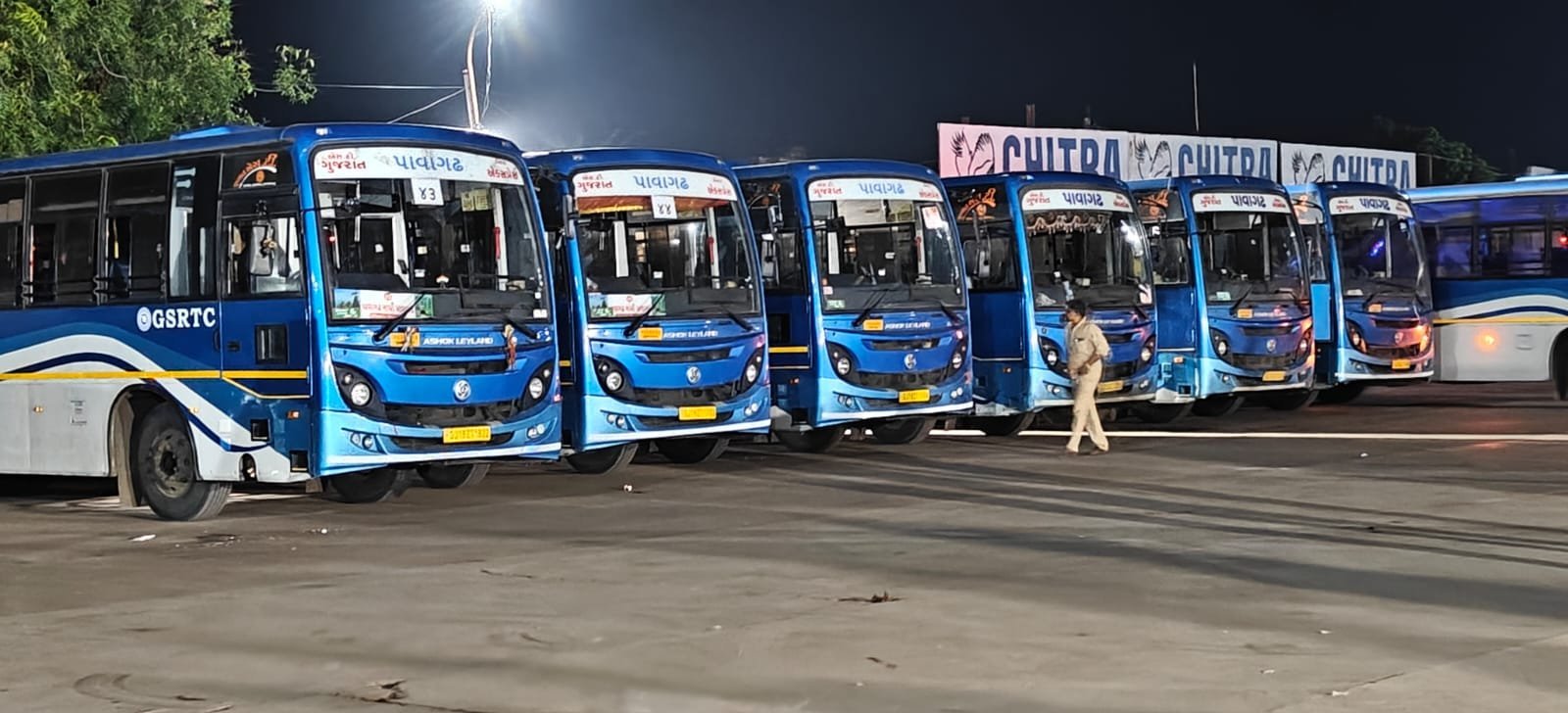 નવરાત્રિ નિમિત્તે પાવાગઢ અને માતાના મઢ ખાતે શરૂ થયેલા મેળા માટે STની 120 વધારાની બસનું સંચાલન