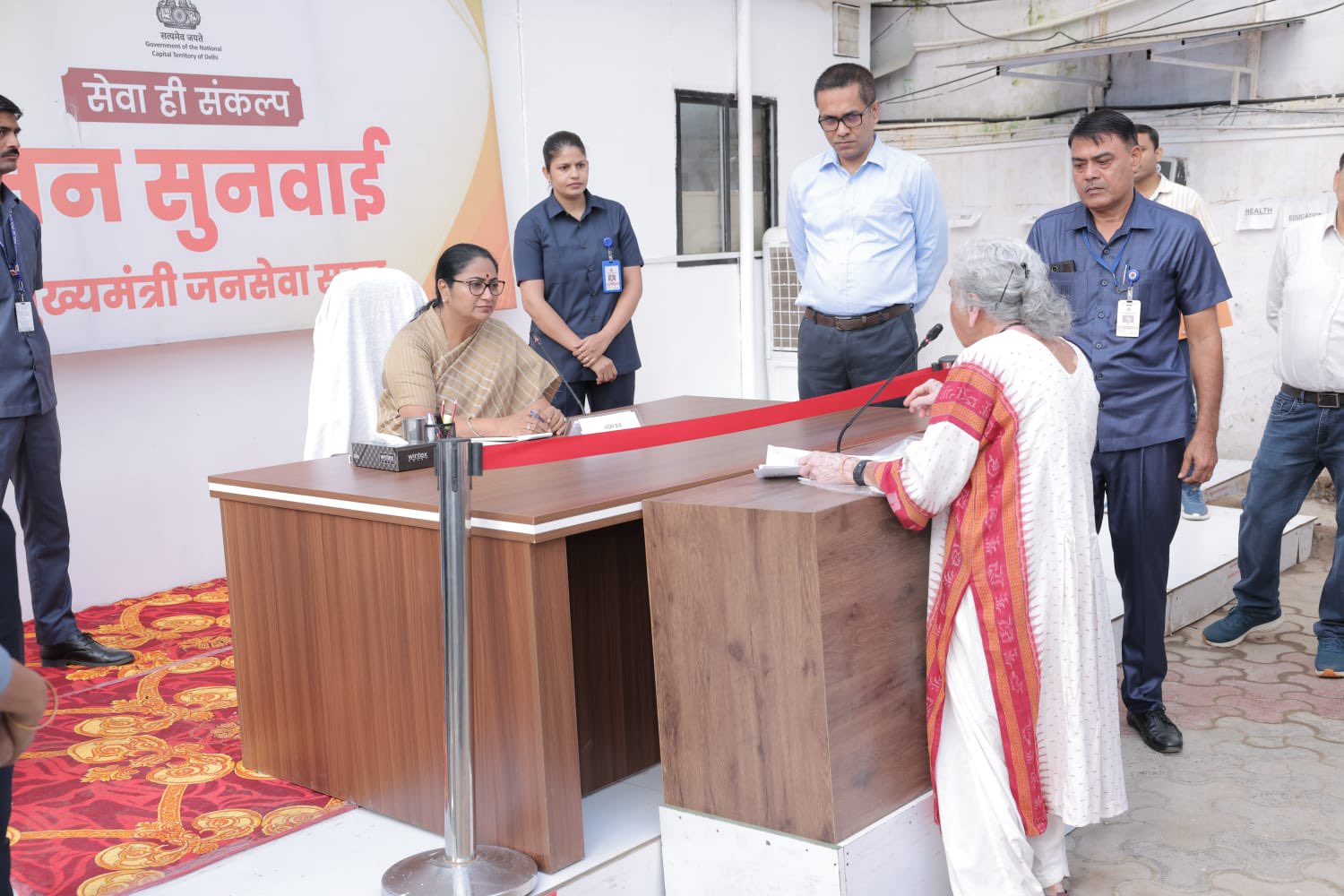 मुख्‍यमंत्री रेखा गुप्‍ता ने की जनसुनवाई
