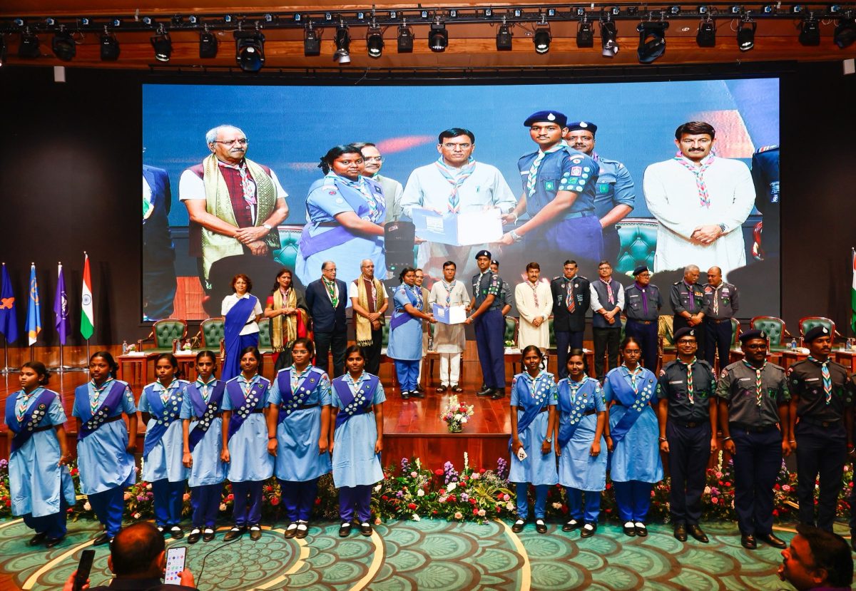 Sports Minister Mansukh Mandaviya presents Rashtrapati Award certificates to Scouts, Guides, Rovers & Rangers