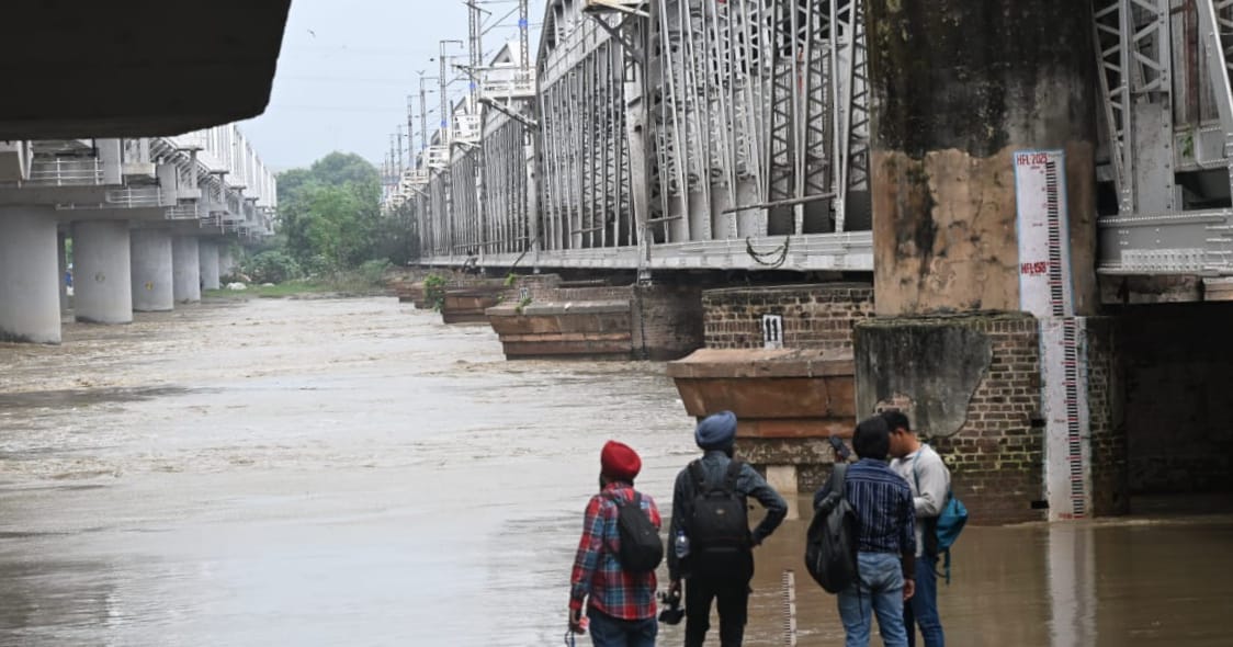 दिल्ली: यमुना नदी का जलस्तर 205.6 मीटर दर्ज किया गया