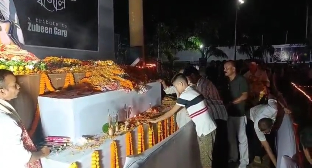 ৰাজ্যৰ বিভিন্ন ঠাইত প্ৰাণৰ শিল্পী জুবিন গাৰ্গলৈ ৰাজহুৱা শ্ৰদ্ধাঞ্জলি