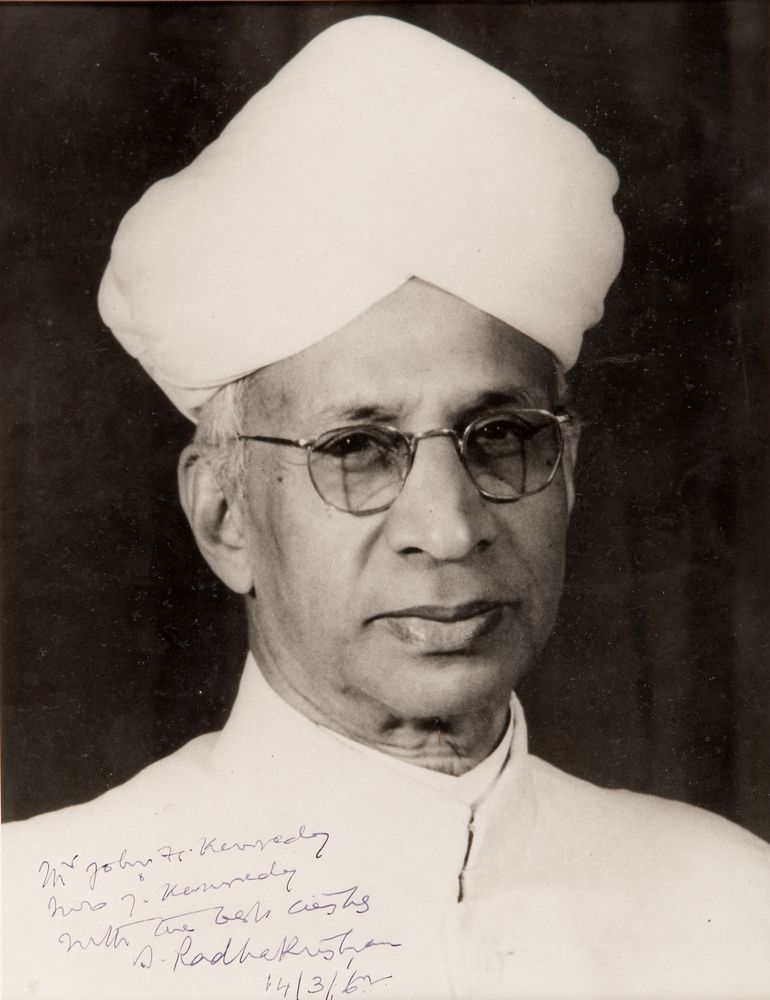 সমগ্ৰ দেশতে কাইলৈ ৰাষ্ট্ৰীয় শিক্ষক দিৱস উদযাপন কৰা হ’ব