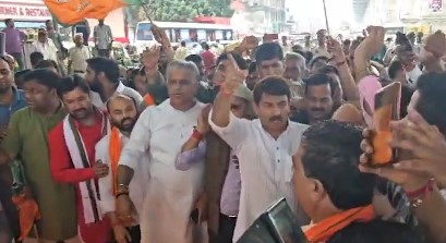 दिल्‍ली: भाजपा ने कांग्रेस के विरूद्ध खजूरी चौक पर किया प्रदर्शन