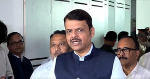 ओला दुष्काळ नियमात बसत नसला, तरीही दुष्काळाच्या सवलती लागू करण्याचं मुख्यमंत्र्यांचं आश्वासन